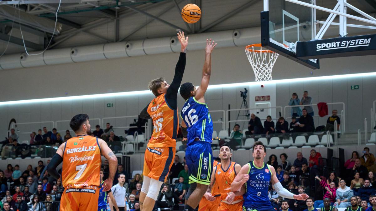 <![CDATA[No hubo milagro: el Castillo de Gorraiz Valle de Egüés regresa a la Tercera FEB]]>