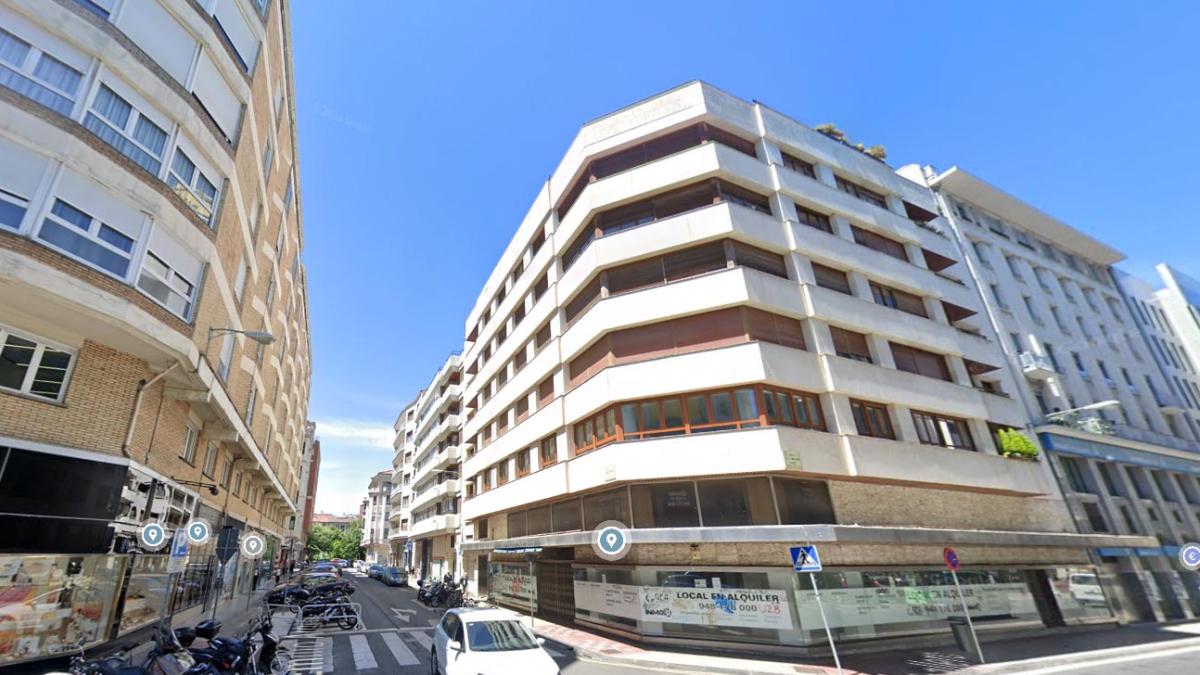 <![CDATA[Extinguido el incendio en una vivienda en una céntrica calle de Pamplona]]>