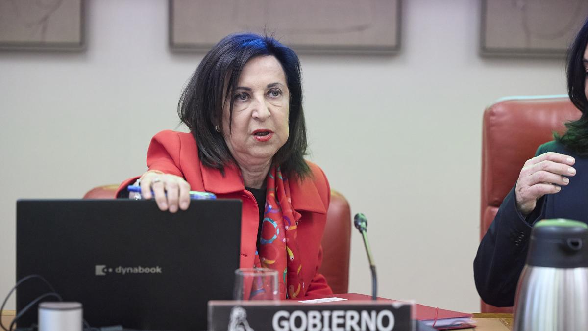 <![CDATA[Robles afirma que la restricción en las bases de EE UU 