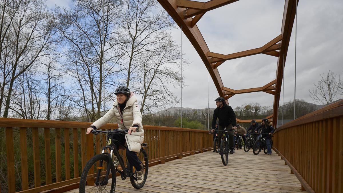 <![CDATA[La Vía Verde del Bidasoa conecta Irun y Elizondo a lo largo de 57 km]]>