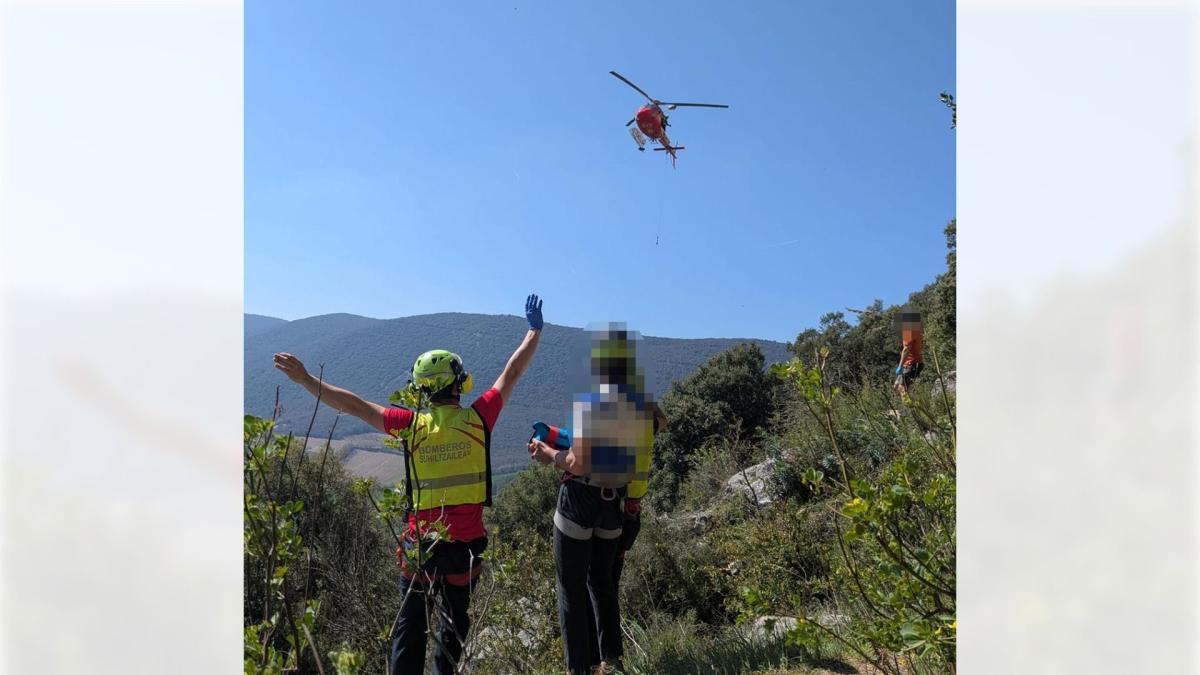 <![CDATA[Algunos rescates de este año en Navarra: atrapado en un zarzal en Araitz o la piedra que cayó en Etxauri]]>