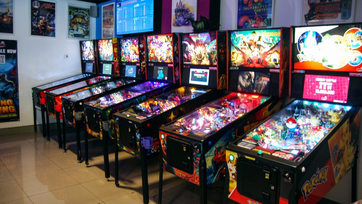 <![CDATA[Los recreativos de los 80 reviven para la generación X en Madrid]]>