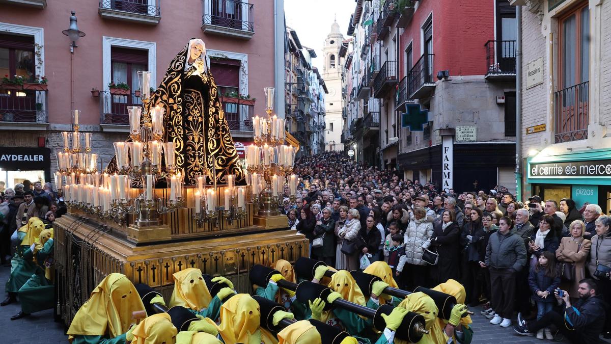 <![CDATA[Fotos de la procesión de Viernes Santo en Pamplona]]>