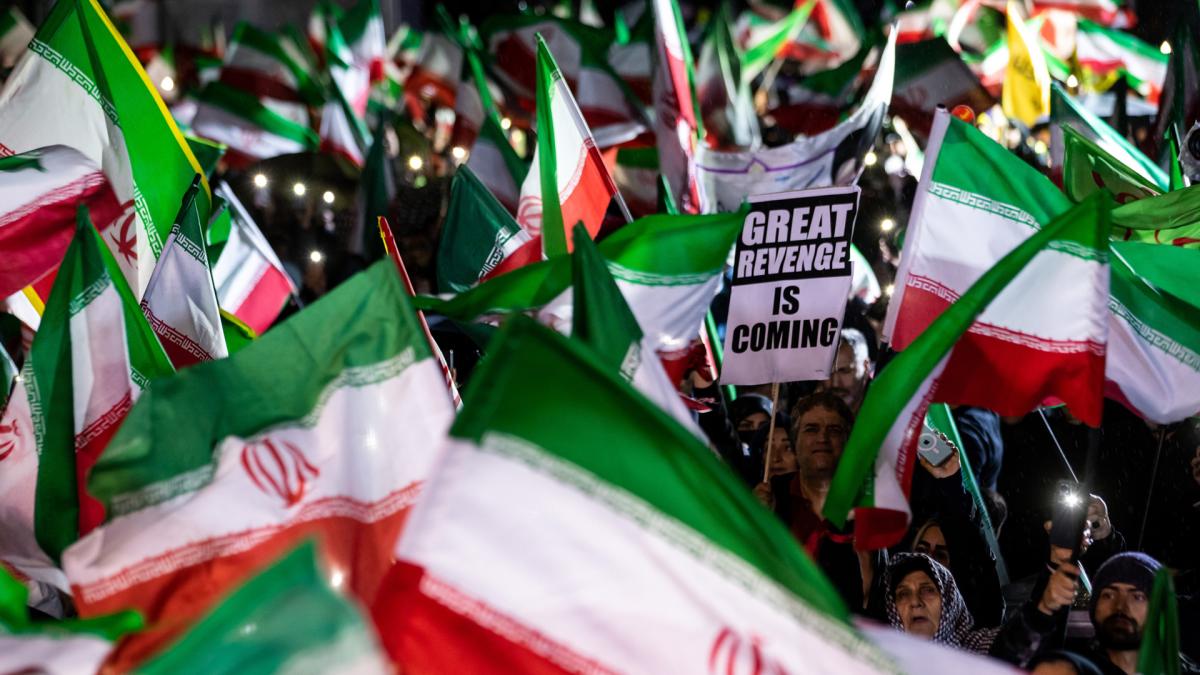 <![CDATA[Un soldado estadounidense desaparecido en Irán y alto el fuego 