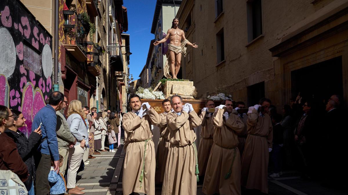 <![CDATA[Fotos de la procesión de Domingo de Resurrección en Pamplona]]>