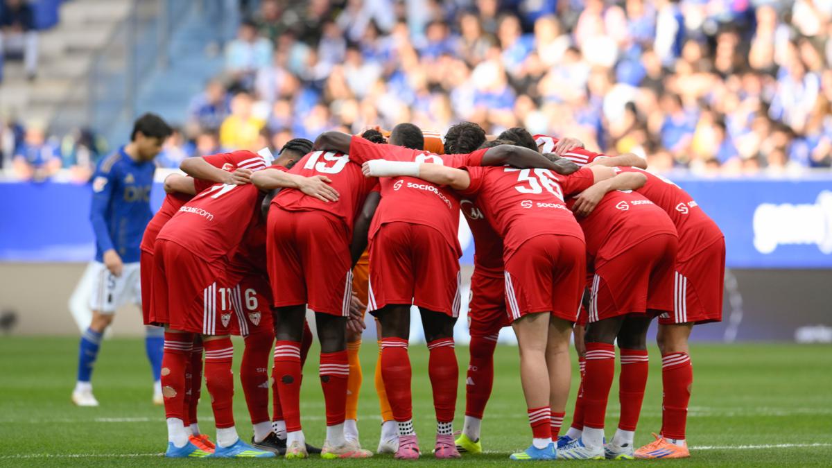 <![CDATA[LaLiga denunciará las amenazas e insultos de un grupo de aficionados del Sevilla FC hacia sus jugadores]]>