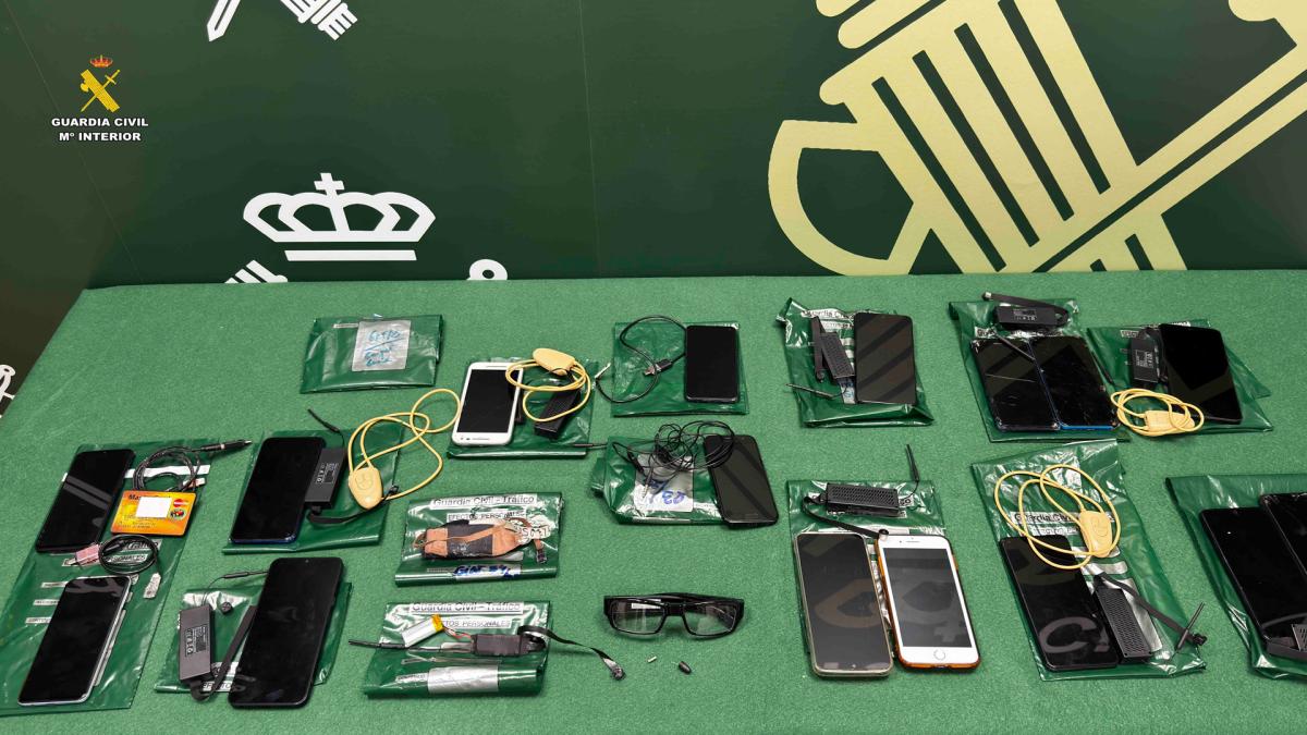 <![CDATA[Detectado por primera vez el uso de gafas inteligentes en el examen del carné de conducir]]>