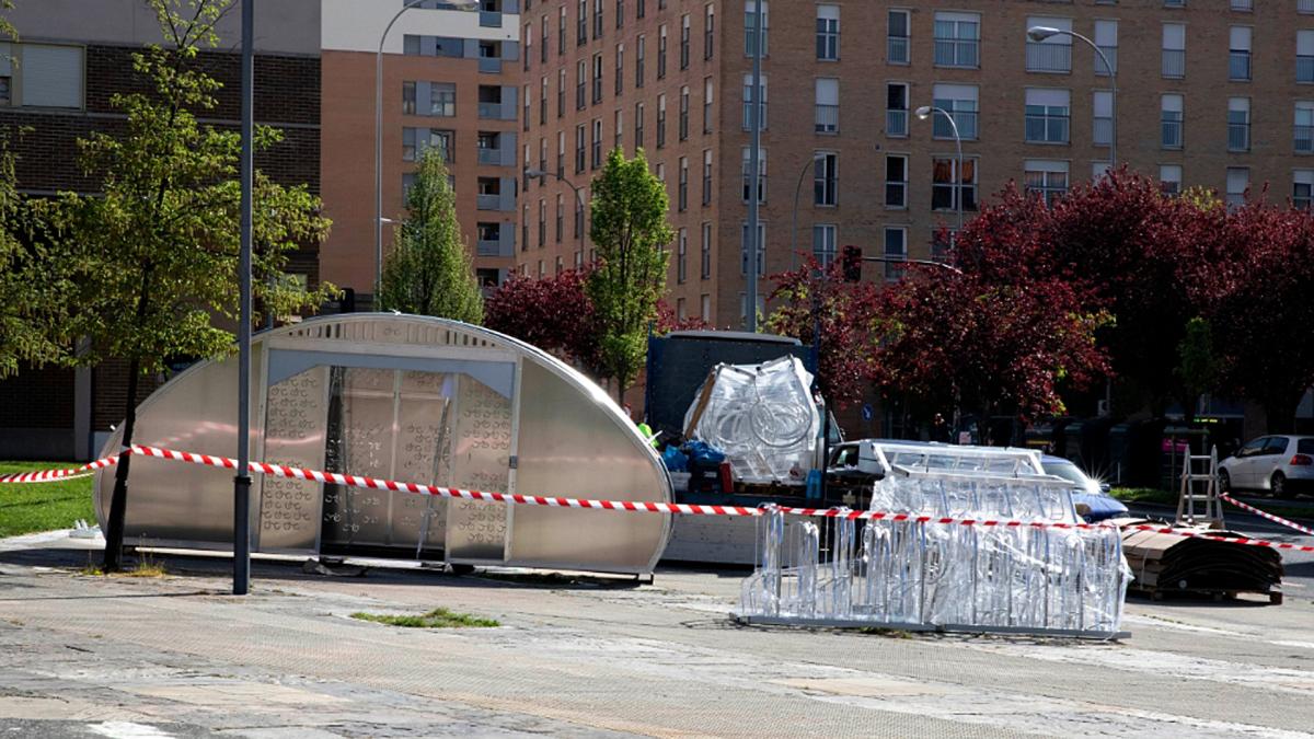 <![CDATA[Rochapea y San Jorge ya cuentan con aparcamientos cubiertos para bicicletas]]>