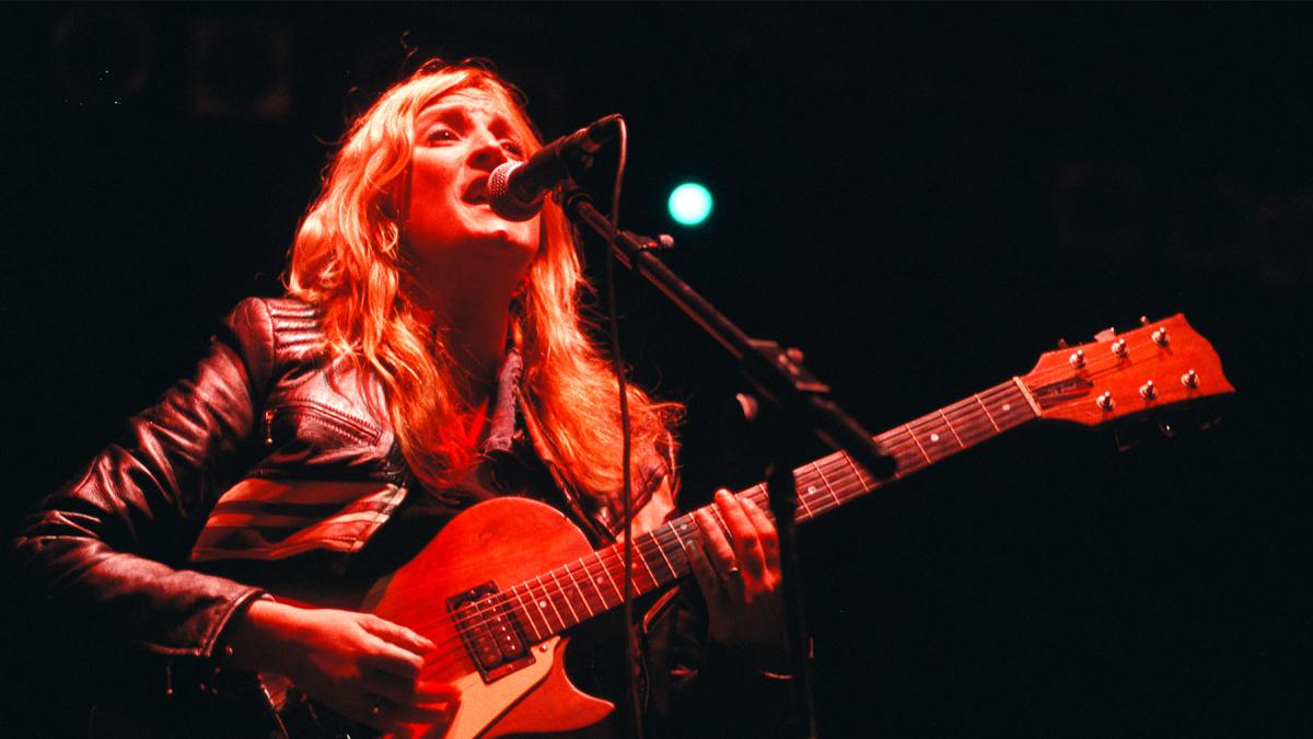 <![CDATA[Tahúres Zurdos llenó de rock los últimos coletazos de los Sanfermines: 