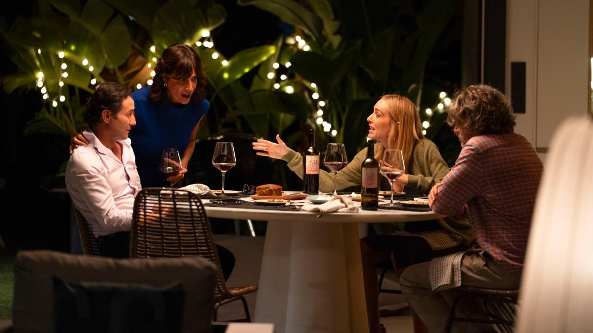 <![CDATA[Kira Miró y Salva Reina estrenan 'Solos': 