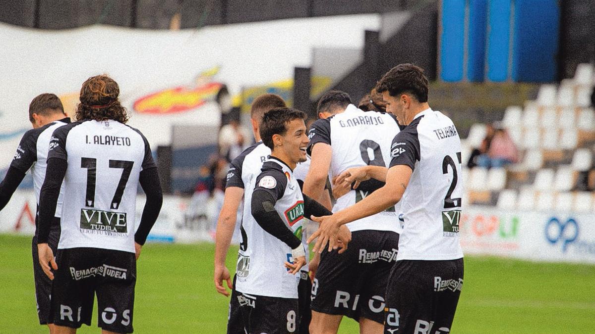 <![CDATA[El Tudelano vence con dificultades ante un combativo Alfaro y acaricia el playoff]]>