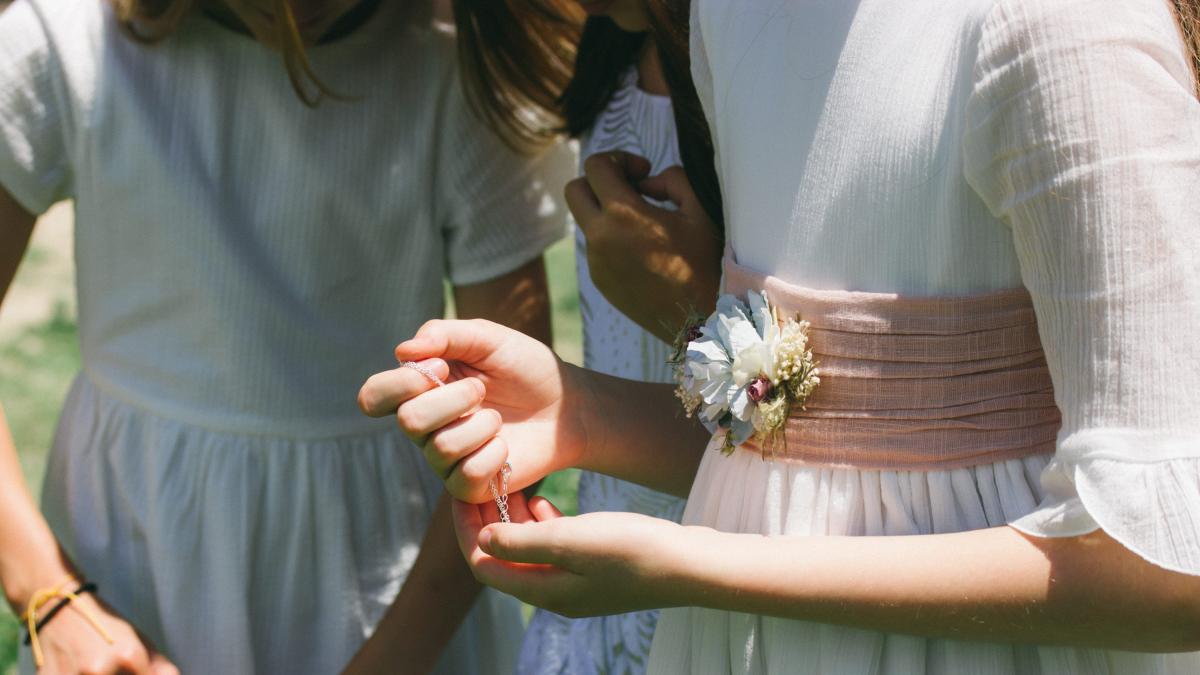 <![CDATA[Cuánto dinero cuesta celebrar una Primera Comunión en España]]>