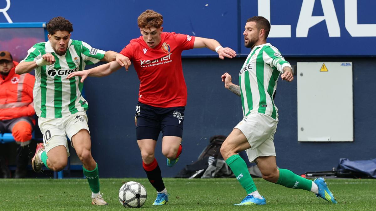 <![CDATA[El dato más 'loco' de Víctor Muñoz y Abde en el Osasuna-Betis]]>