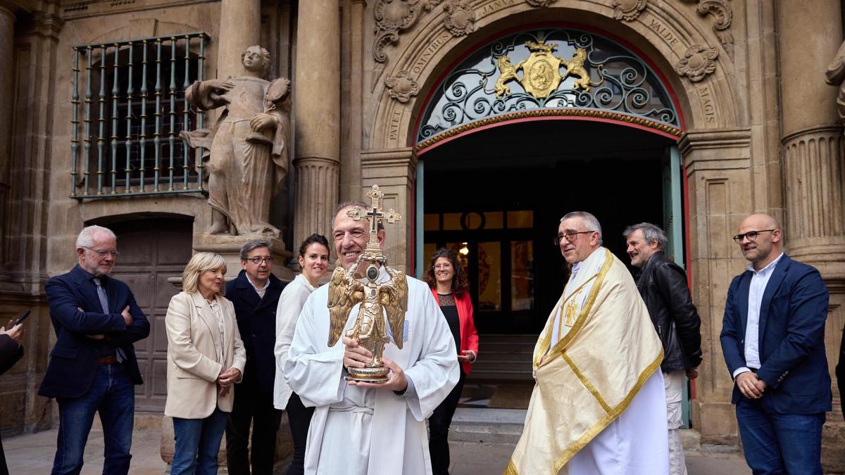 <![CDATA[Fotos de la recepción al Ángel de Aralar en el Ayuntamiento de Pamplona]]>