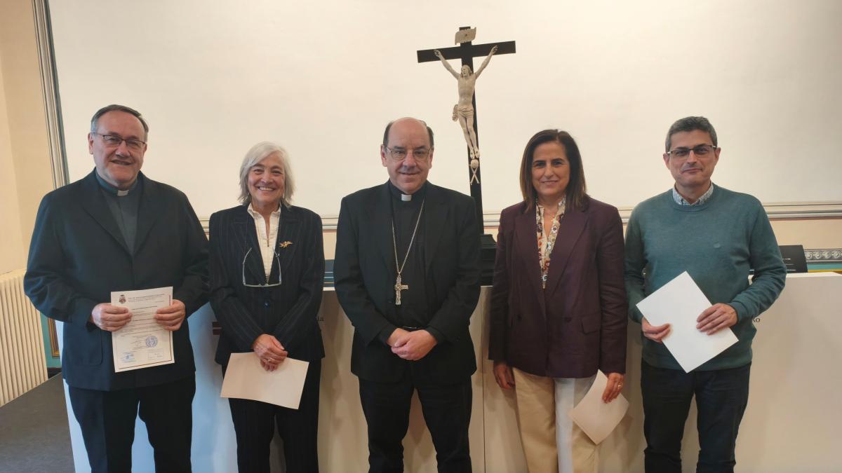 <![CDATA[Los nuevos cargos diocesanos prestan juramento en un acto presidido por el arzobispo de Pamplona]]>