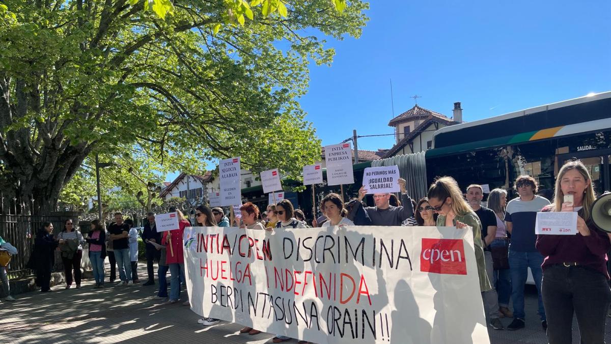 <![CDATA[Nueva concentración de trabajadores de INTIA por la 