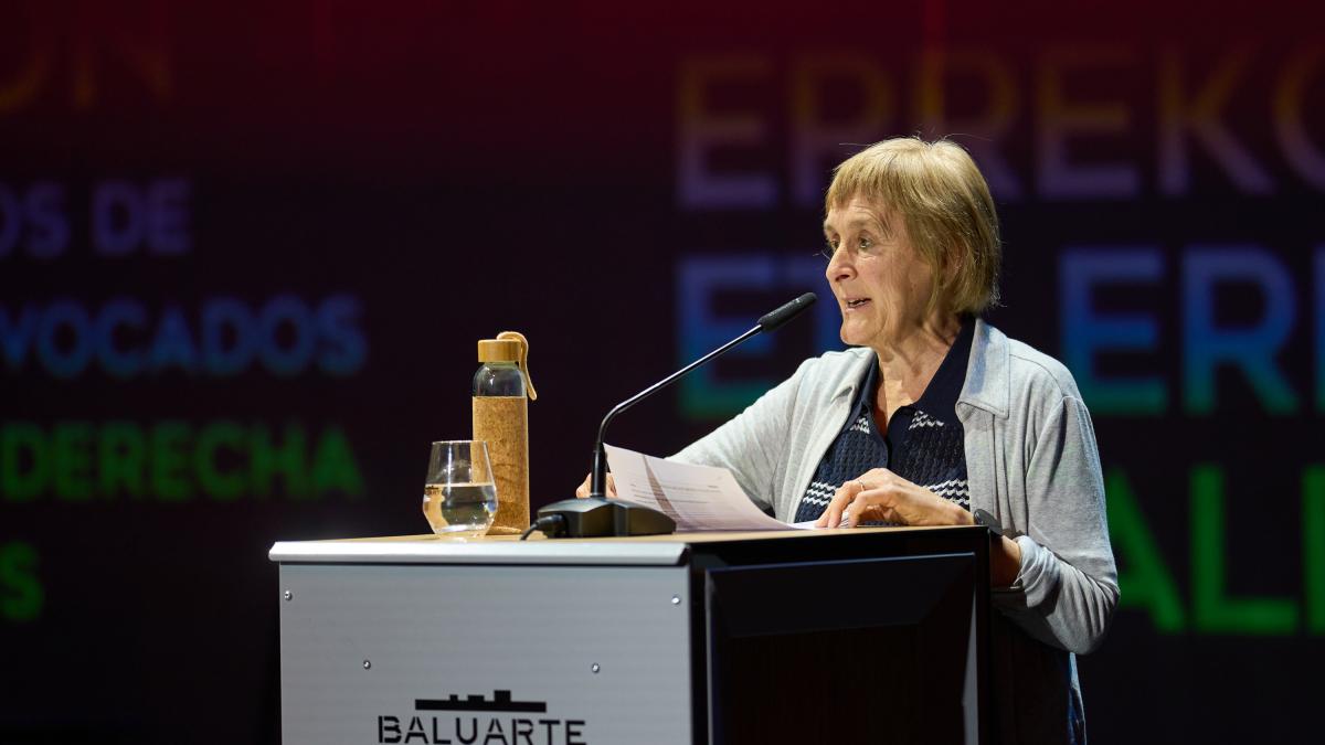 <![CDATA[Homenaje a 81 víctimas de violencia de funcionarios y de la extrema derecha]]>