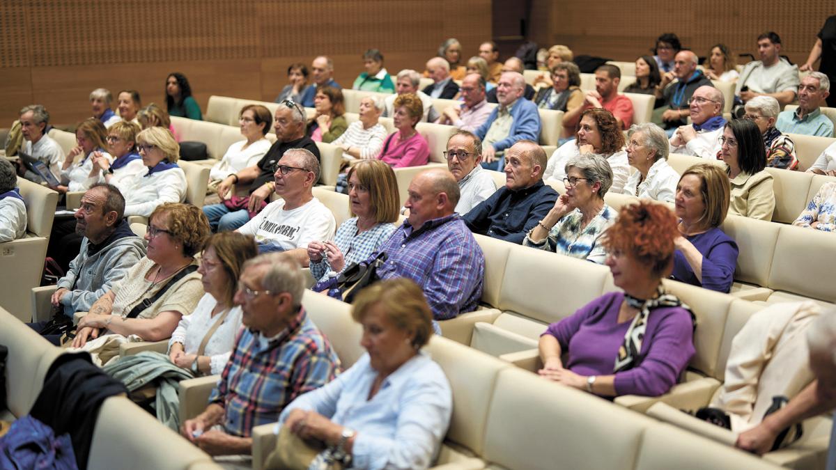 <![CDATA[Ejercicio intenso y hábitos saludables influyen en la evolución del Parkinson]]>