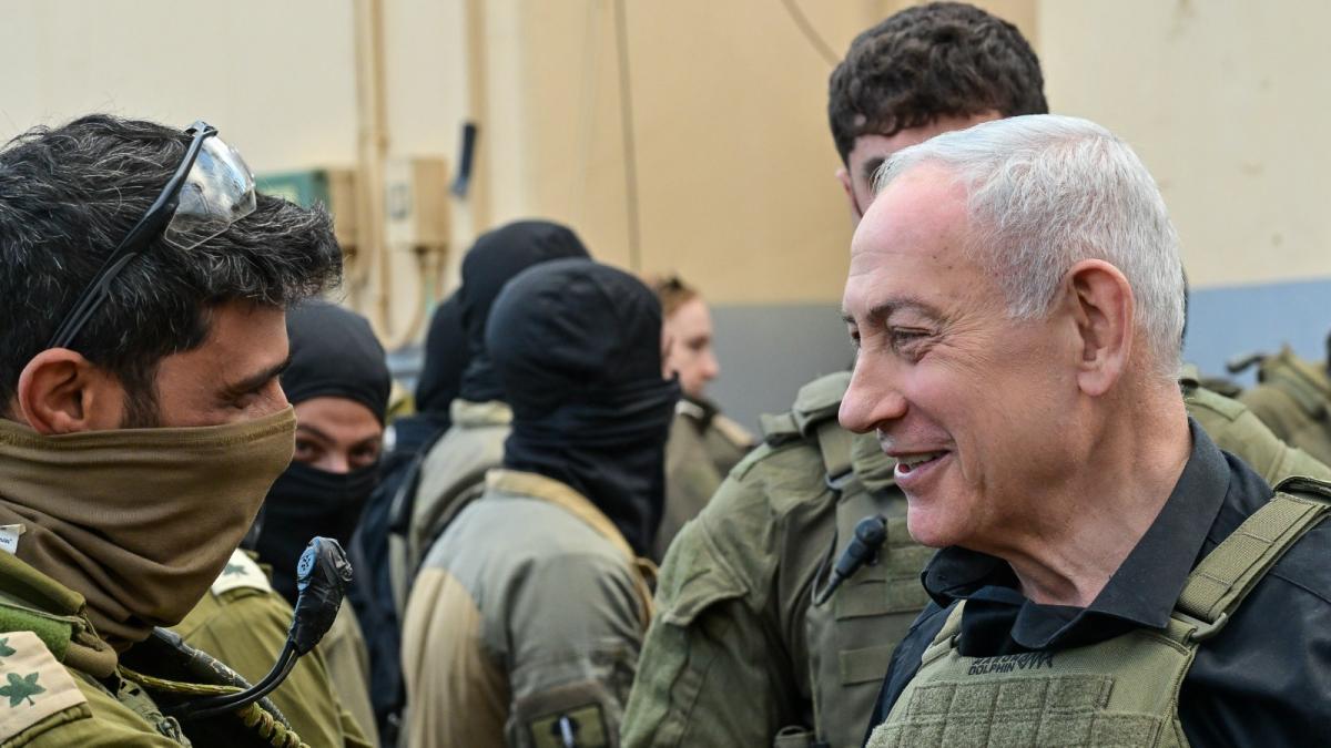 <![CDATA[Israel afirma que mantendrá sus posiciones en Líbano e insiste en su objetivo último de desarmar a Hezbolá]]>