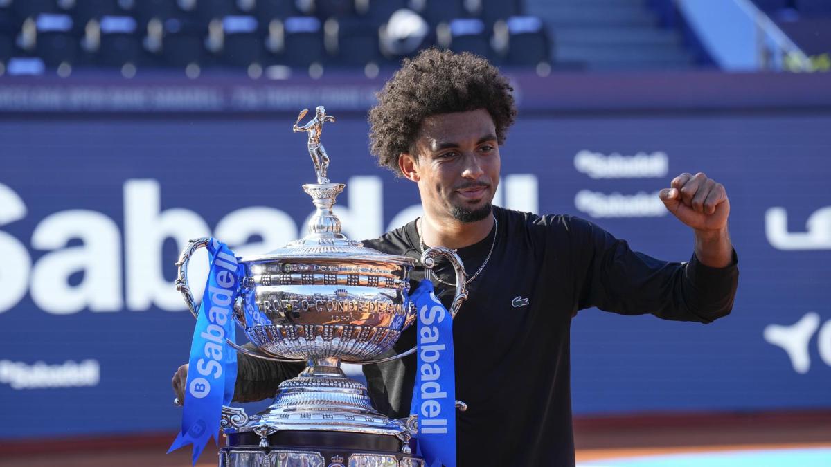 <![CDATA[Fils completa ante Rublev su gran semana en Barcelona y gana su primer Godó]]>