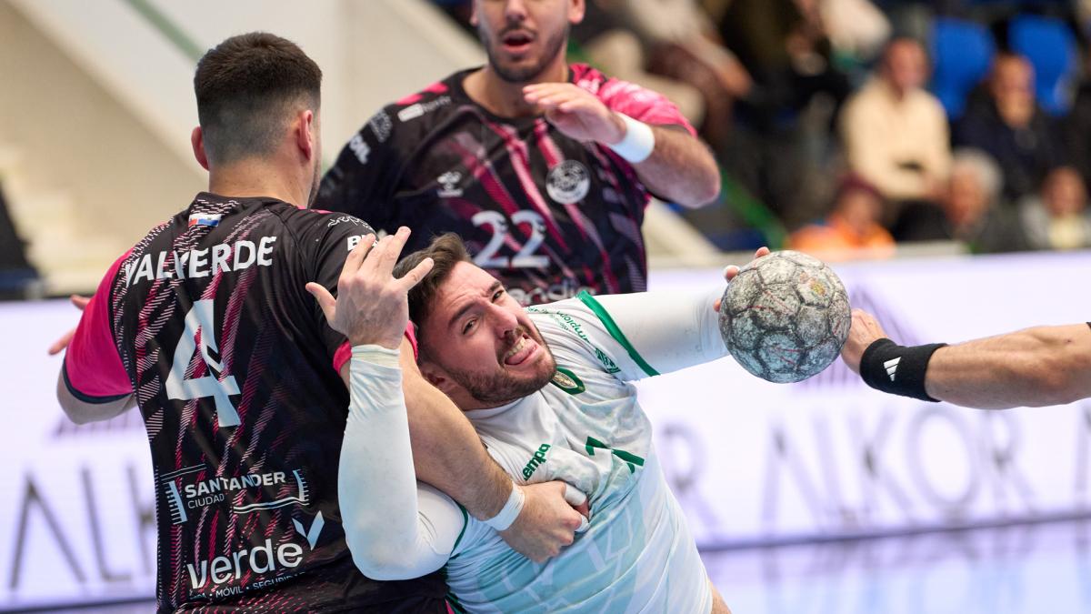 <![CDATA[Anaitasuna da otro gran paso para pelear por el ascenso a Asobal]]>