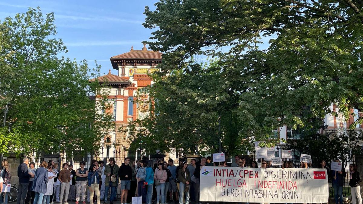 <![CDATA[La plantilla de INTIA sigue en huelga a la espera de una propuesta del Gobierno]]>