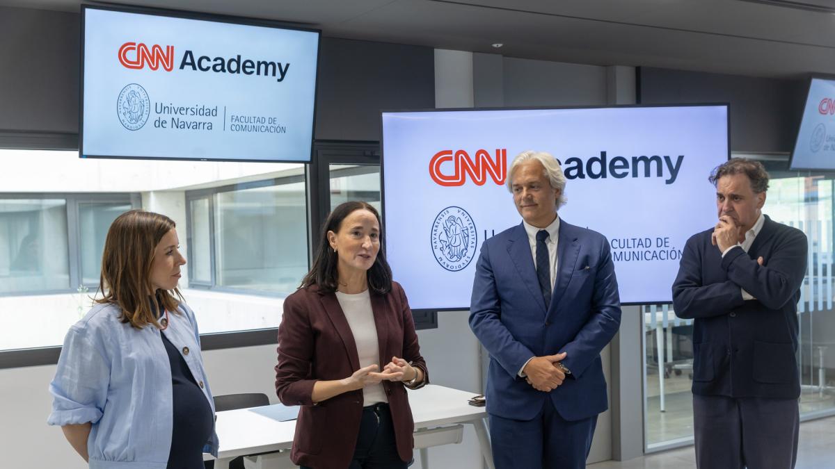 <![CDATA[La CNN firma un convenio con la Universidad de Navarra para formar a futuros periodistas]]>