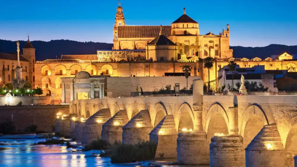 <![CDATA[La joya andaluza que seduce a los lectores de Viajes National Geographic y ha sido elegida Mejor Destino Urbano]]>