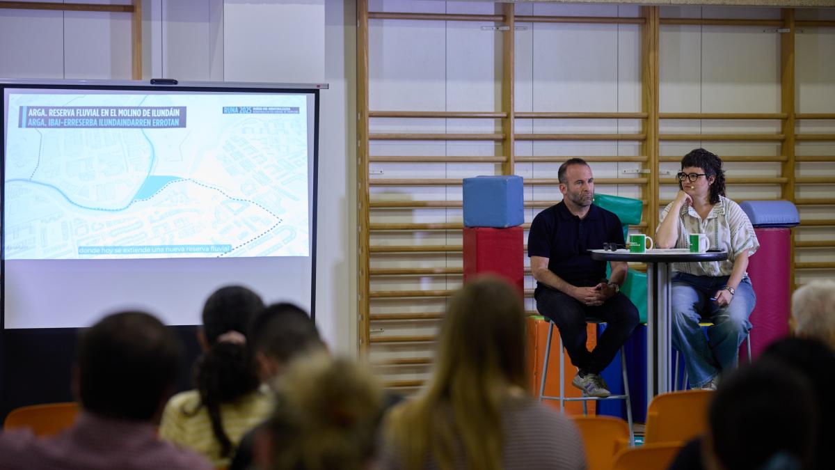 <![CDATA[A Buztintxuri se le acumulan los problemas: 