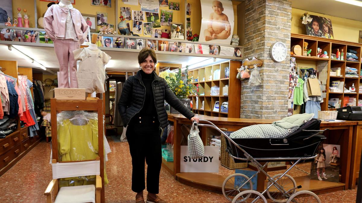 <![CDATA[La tienda que ha vestido la infancia de muchos tafalleses y tafallesas]]>