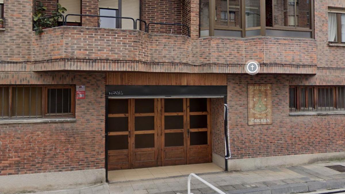 <![CDATA[Cuatro detenidos y 26 denunciados por intentar ocupar un local parroquial en un barrio de Pamplona]]>