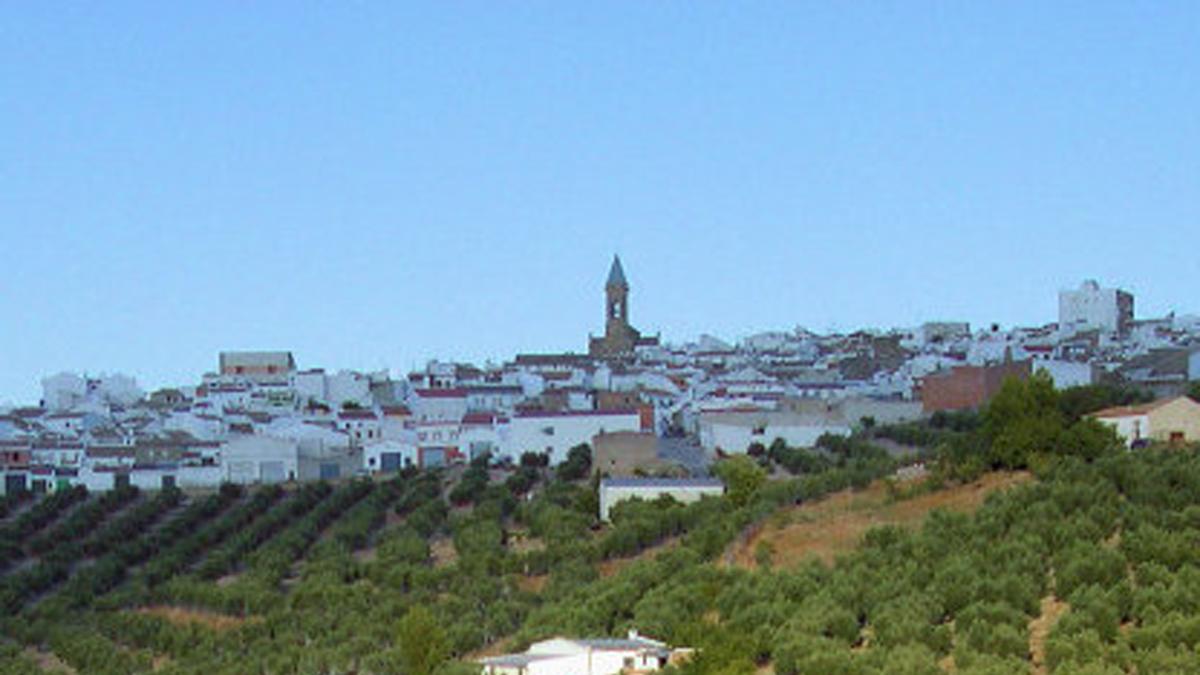 <![CDATA[Muere un hombre de 75 años atrapado en una máquina picadora en una finca de Porcuna (Jaén)]]>