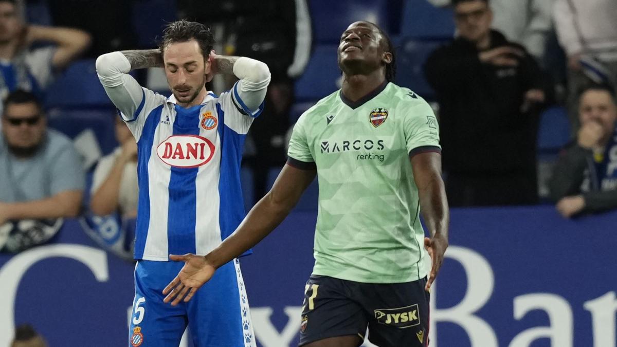 <![CDATA[Dmitrovic salva un punto para el Espanyol ante el Levante]]>