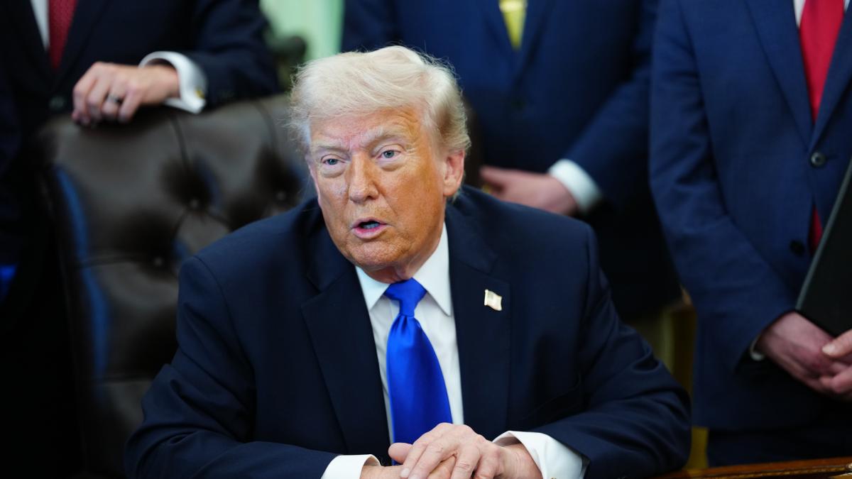 <![CDATA[Trump advierte que podría retirar sus tropas de España e Italia por su postura sobre Irán]]>