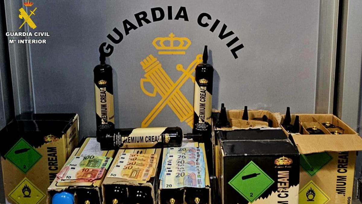 <![CDATA[Un detenido por vender 'gas de la risa' en un local de copas en Yuncos (Toledo)]]>