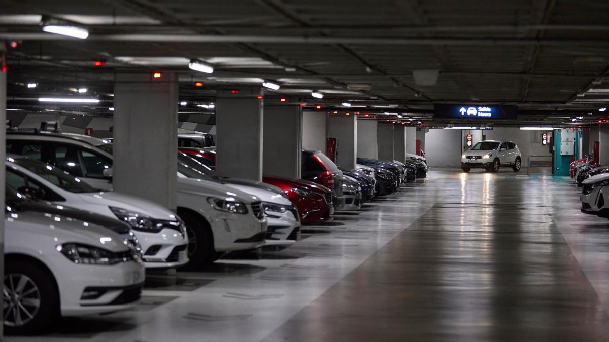 <![CDATA[Del 11 al 17 de mayo se podrán recargar gratis los vehículos eléctricos en tres aparcamientos subterráneos de Pamplona]]>
