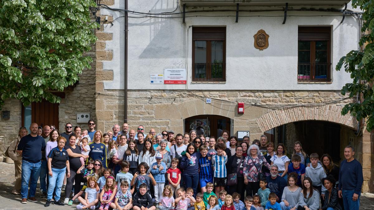 <![CDATA[Monreal se planta ante la pérdida de aulas: 