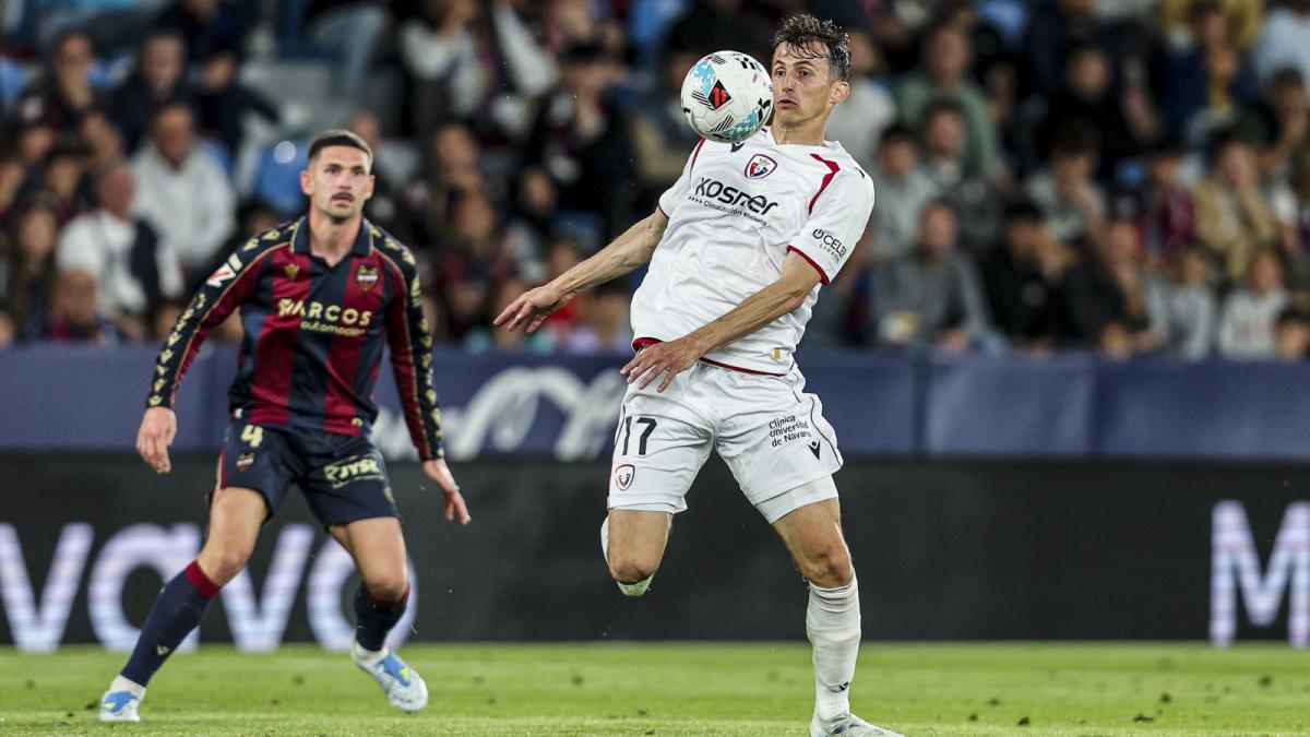 <![CDATA[Así está la clasificación de LaLiga tras la derrota de Osasuna contra el Levante]]>