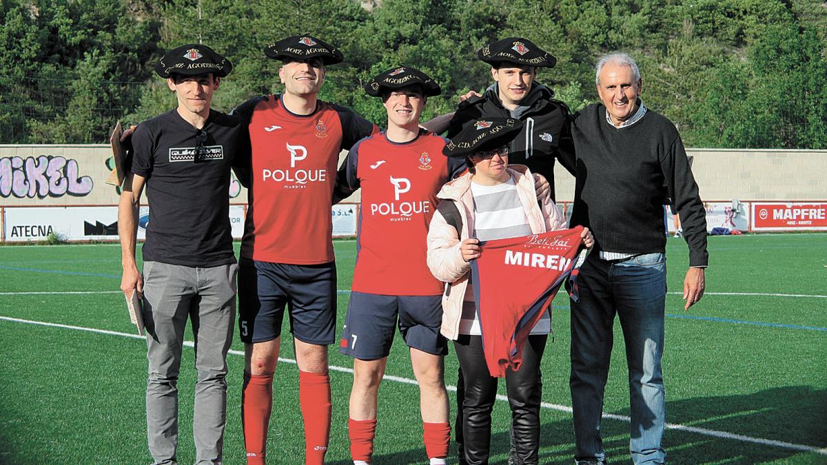 <![CDATA[El Aoiz homenajea a Koldo Cía, colaborador del club y su cronista desde hace 38 años]]>