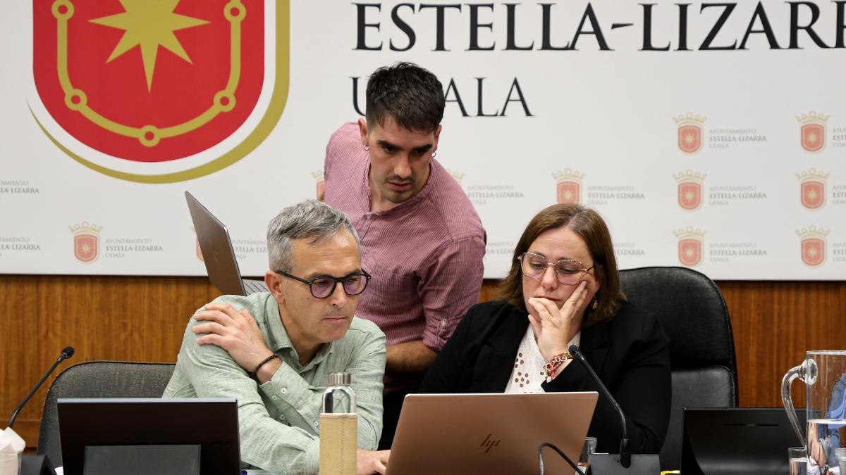 <![CDATA[La alcaldesa de Estella destituye a Kolomo (EH Bildu) de la presidencia de la comisión Montejurra 76]]>