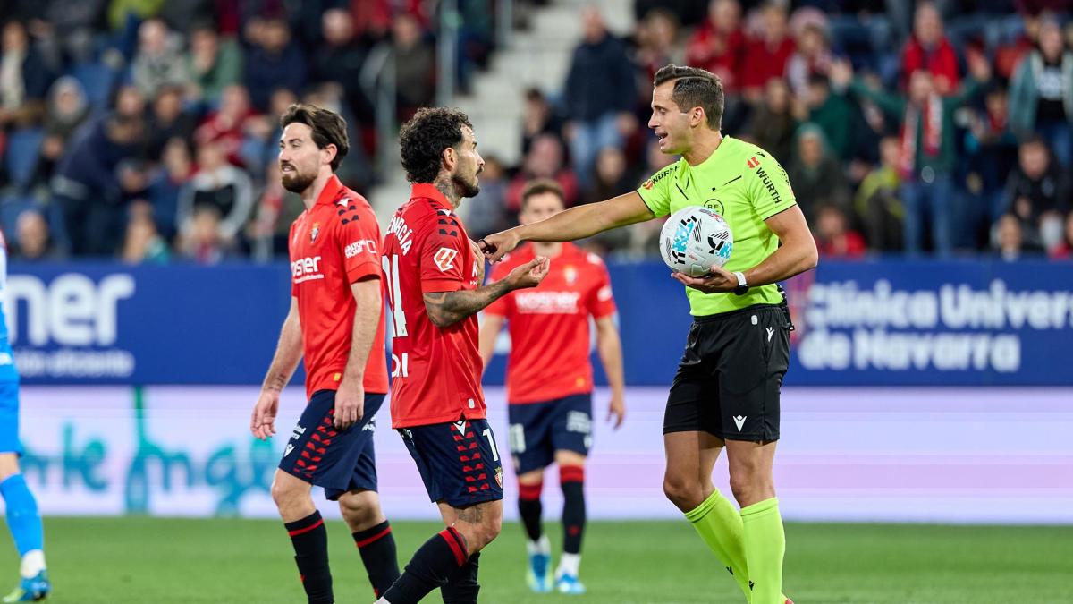 <![CDATA[Así está la clasificación de LaLiga tras la derrota de Osasuna contra el Atlético]]>