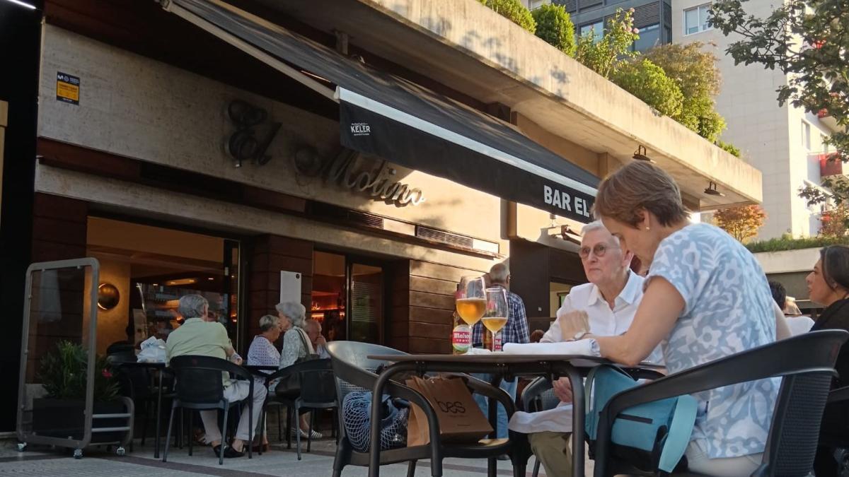 <![CDATA[El aroma a frito vuelve a la avenida de Bayona de Pamplona: reabre El Molino]]>