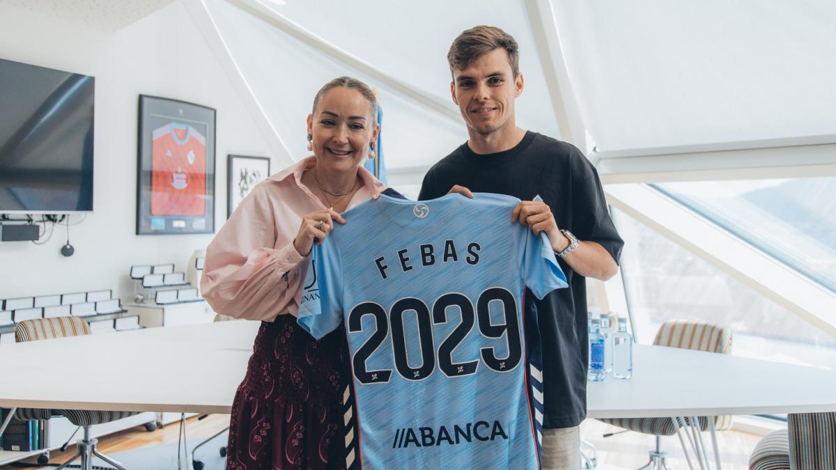 <![CDATA[El Celta ficha al centrocampista Aleix Febas hasta 2029]]>