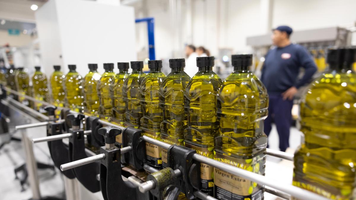 <![CDATA[Dos tercios del nuevo empleo industrial en Navarra se concentra en el sector agroalimentario]]>