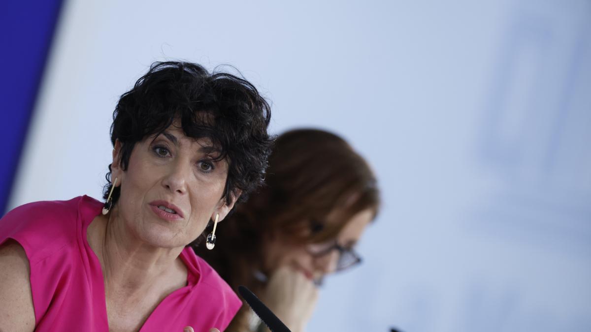 <![CDATA[Elma Saiz: "El presidente nunca ha conocido, ni ava