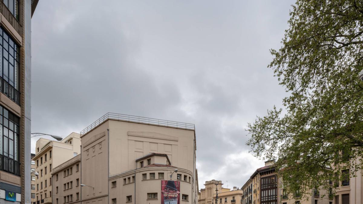<![CDATA[Agreden al exalcalde Enrique Maya en el Casco Antig