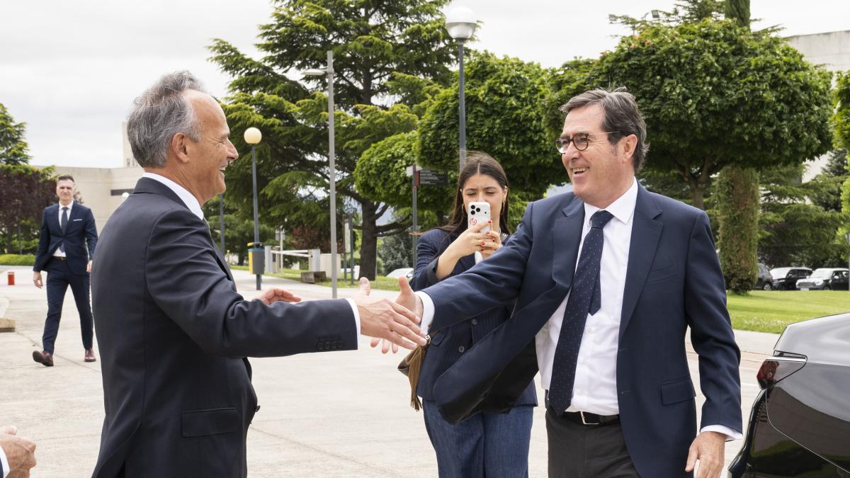 <![CDATA[Antonio Garamendi (CEOE), en Pamplona: "Navarra nec
