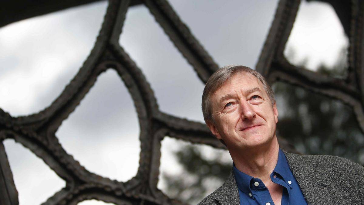El novelista inglés Julian Barnes gana el Premio Princesa de