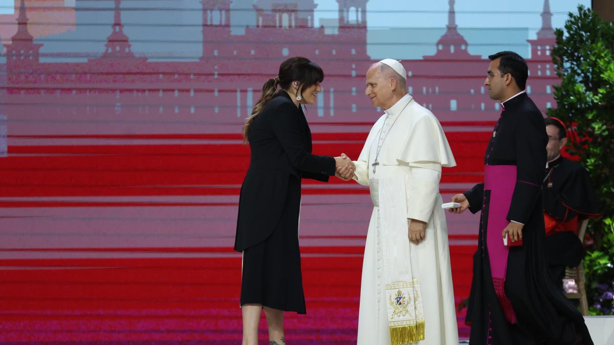 Rozalén defiende su actuación ante el Papa: "Pensé