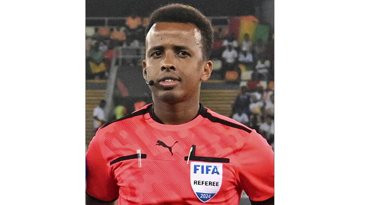 El árbitro somalí vetado por Estados Unidos pitará